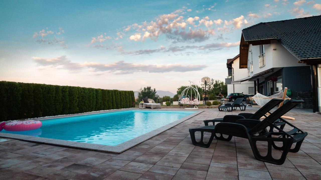 Villa De Luxe Bihać Esterno foto