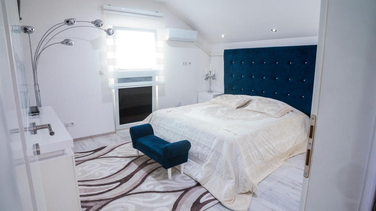Villa De Luxe Bihać Esterno foto