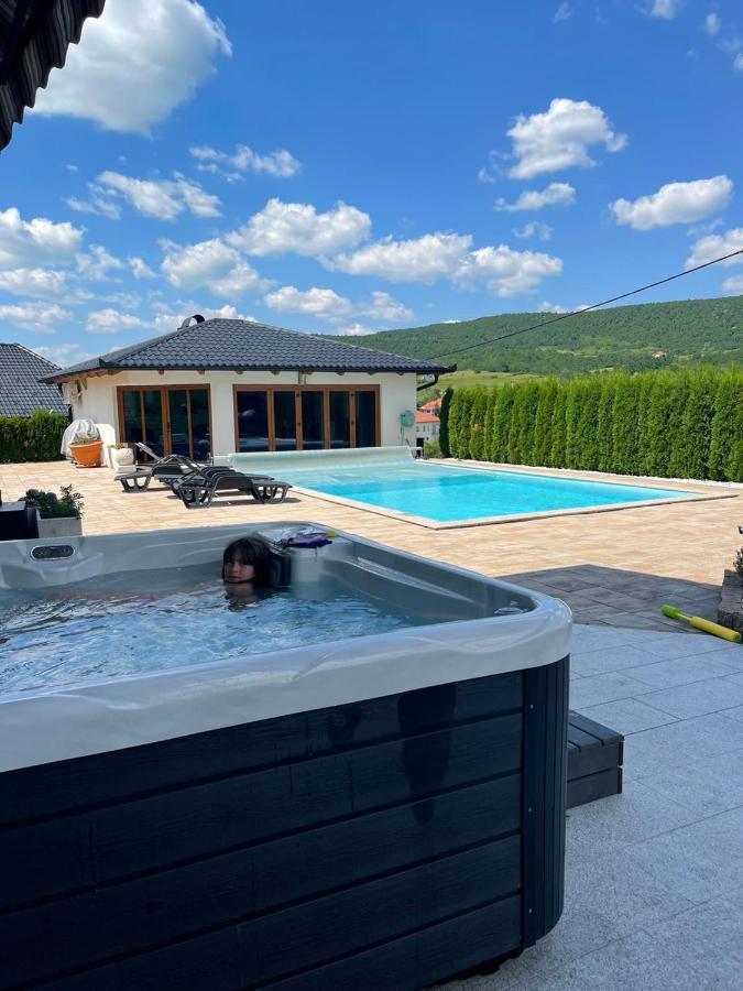 Villa De Luxe Bihać Esterno foto